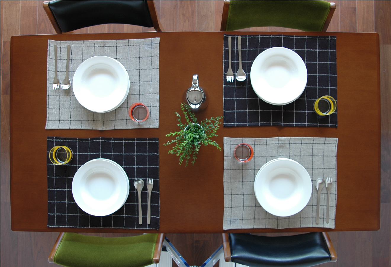 カリモク60 ダイニングテーブルのサイズ感２