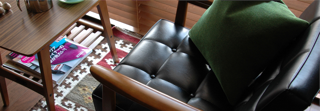 カリモク60はなぜおしゃれなカフェで使われるのか?