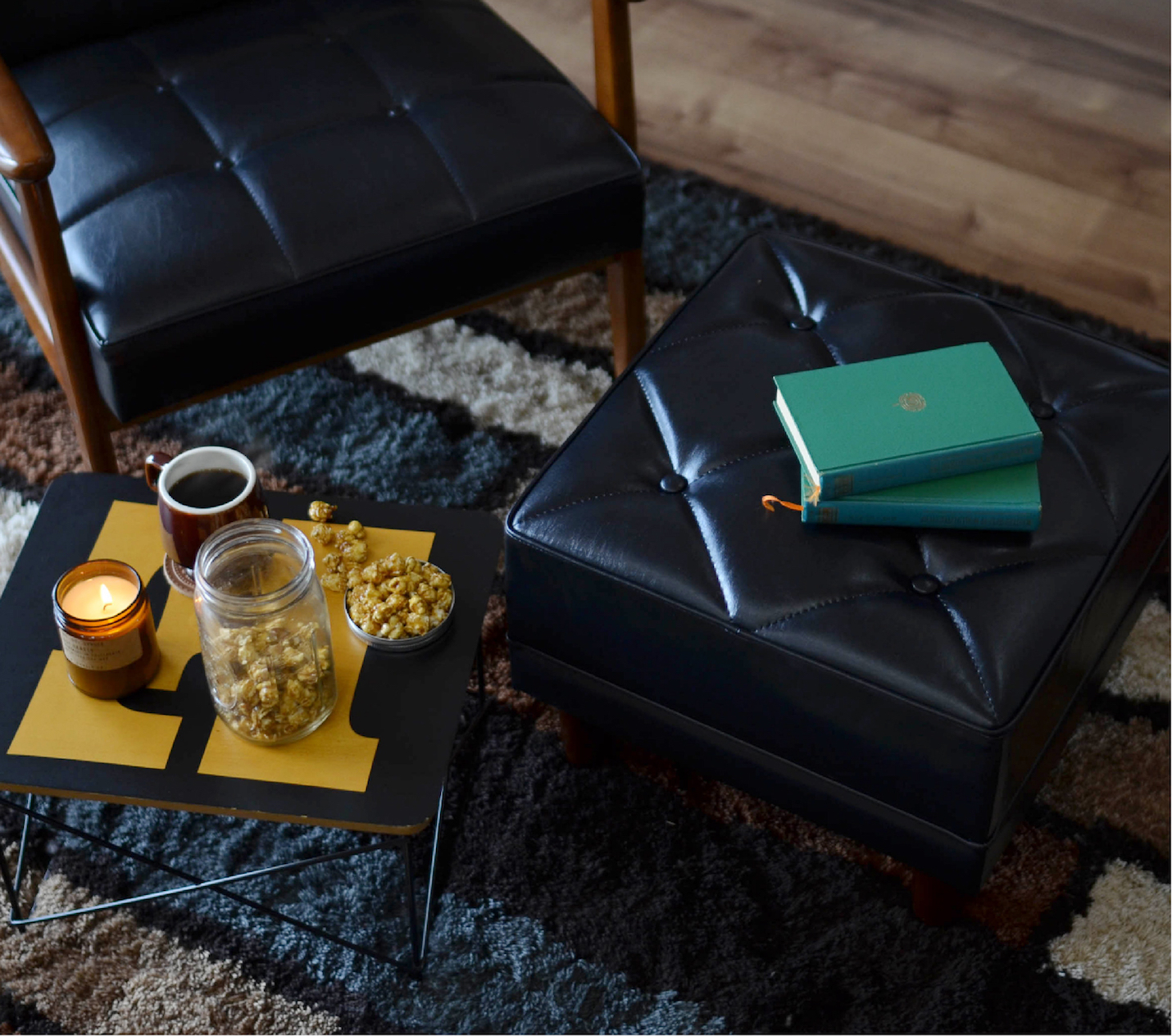 カリモク60オットマンスタンダードブラック