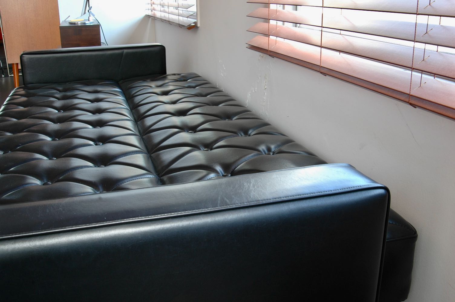 カリモク60スリーピングソファ　ベッドの状態