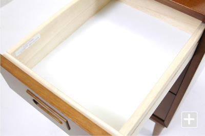 カリモク60+ チェスト 引き出し底面