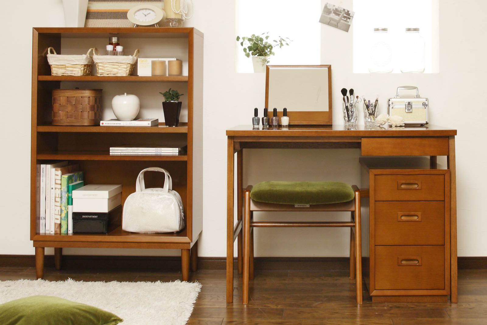 カリモク60+デスクのコーディネート