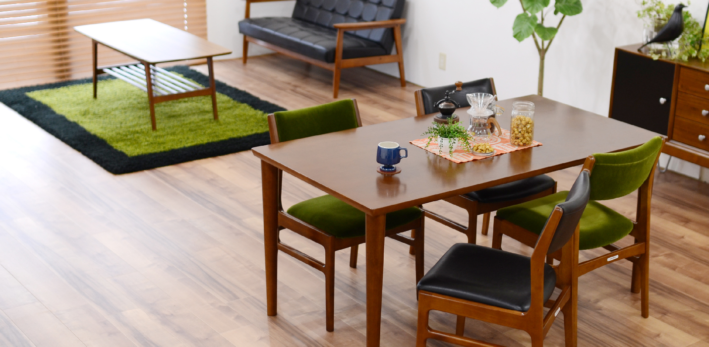 家族が集う幸せな食卓カリモク60ダイニング