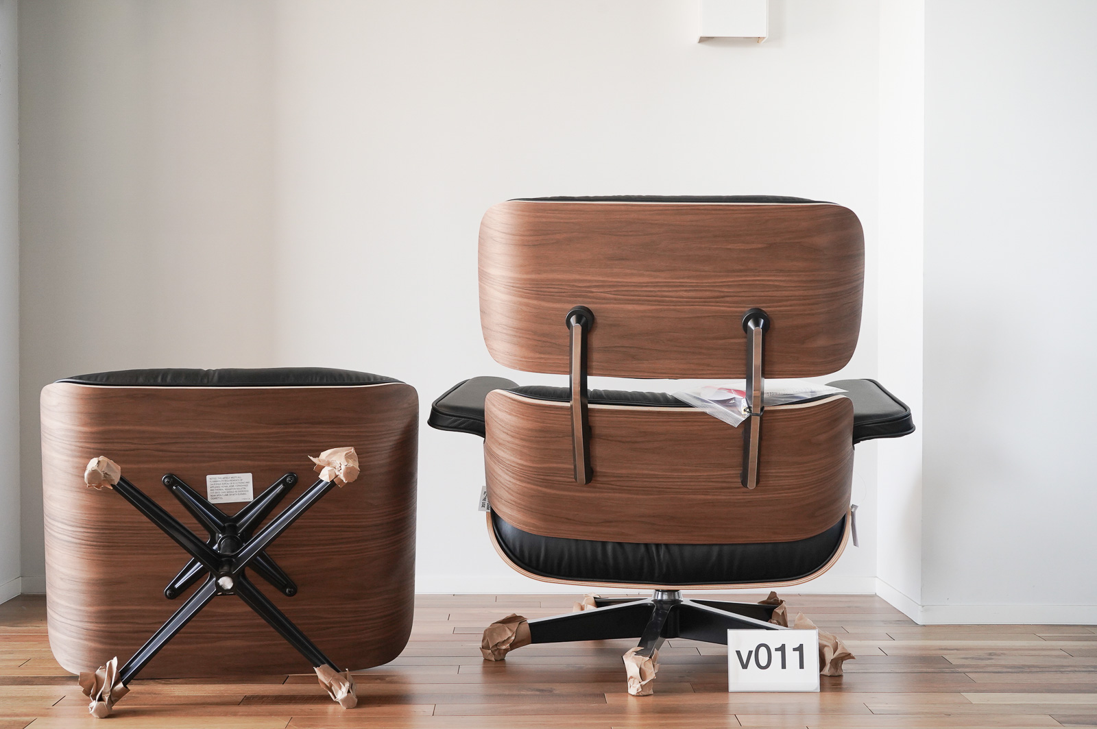 イームズラウンジチェアの木目