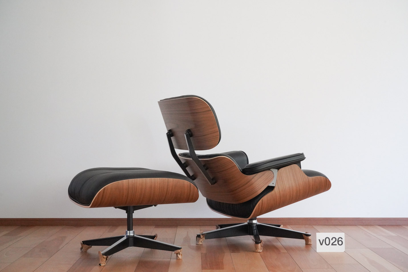 ハーマンミラー（Hermanmiller）イームズラウンジチェアの木目