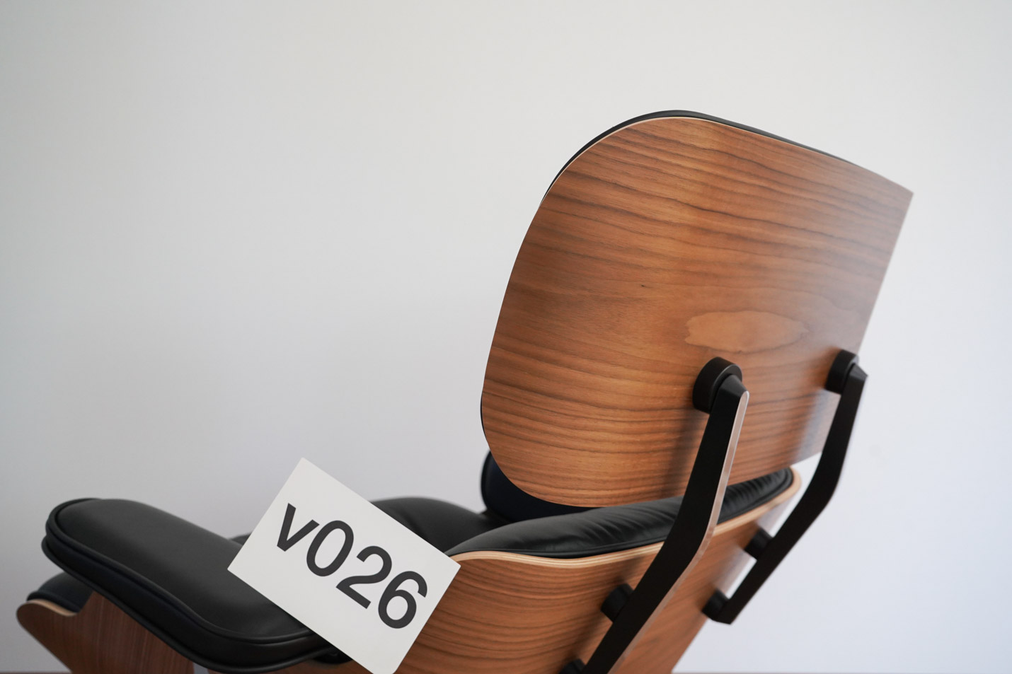 ハーマンミラー（Hermanmiller）イームズラウンジチェアの木目