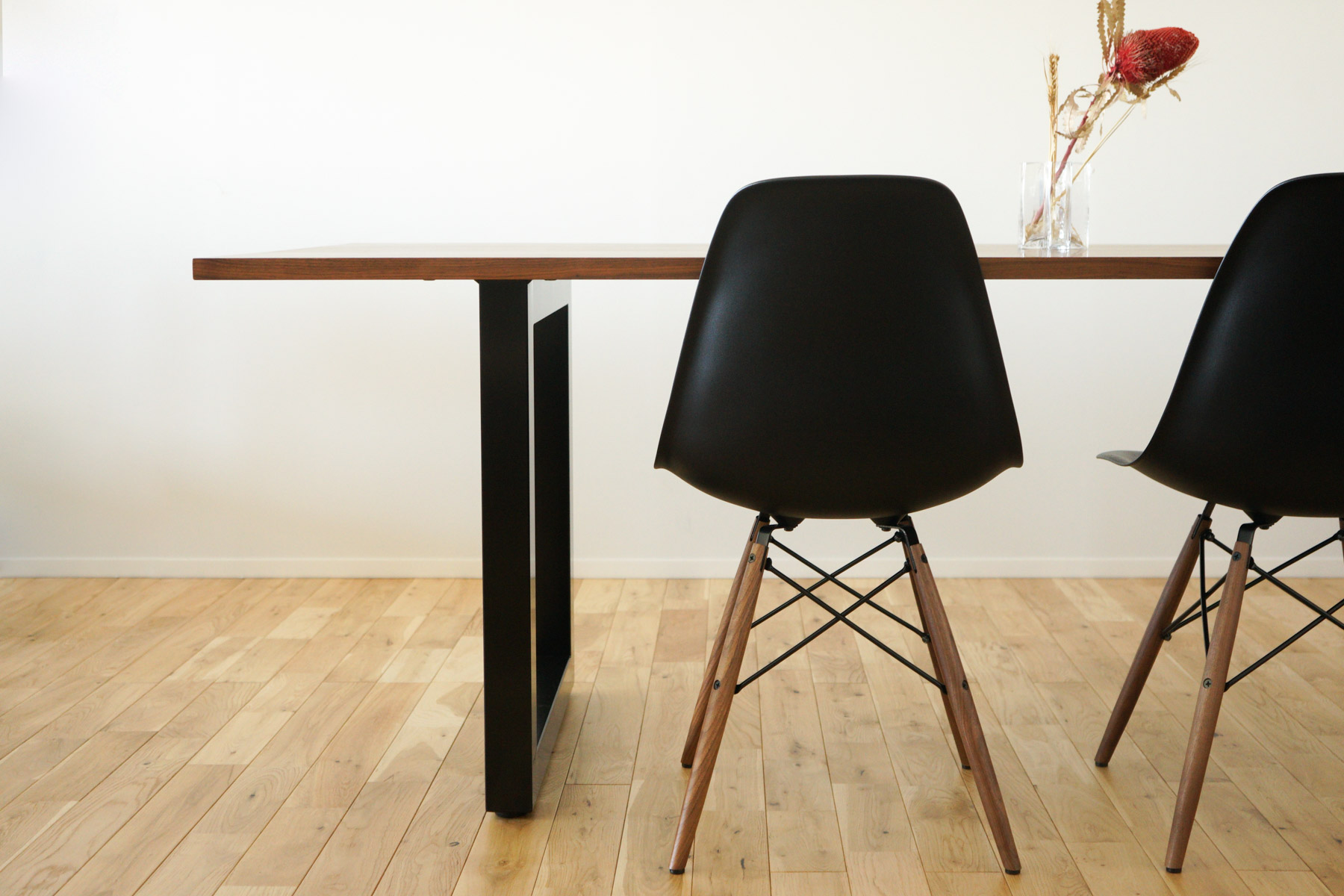 ダイニングで使うイームズDSW