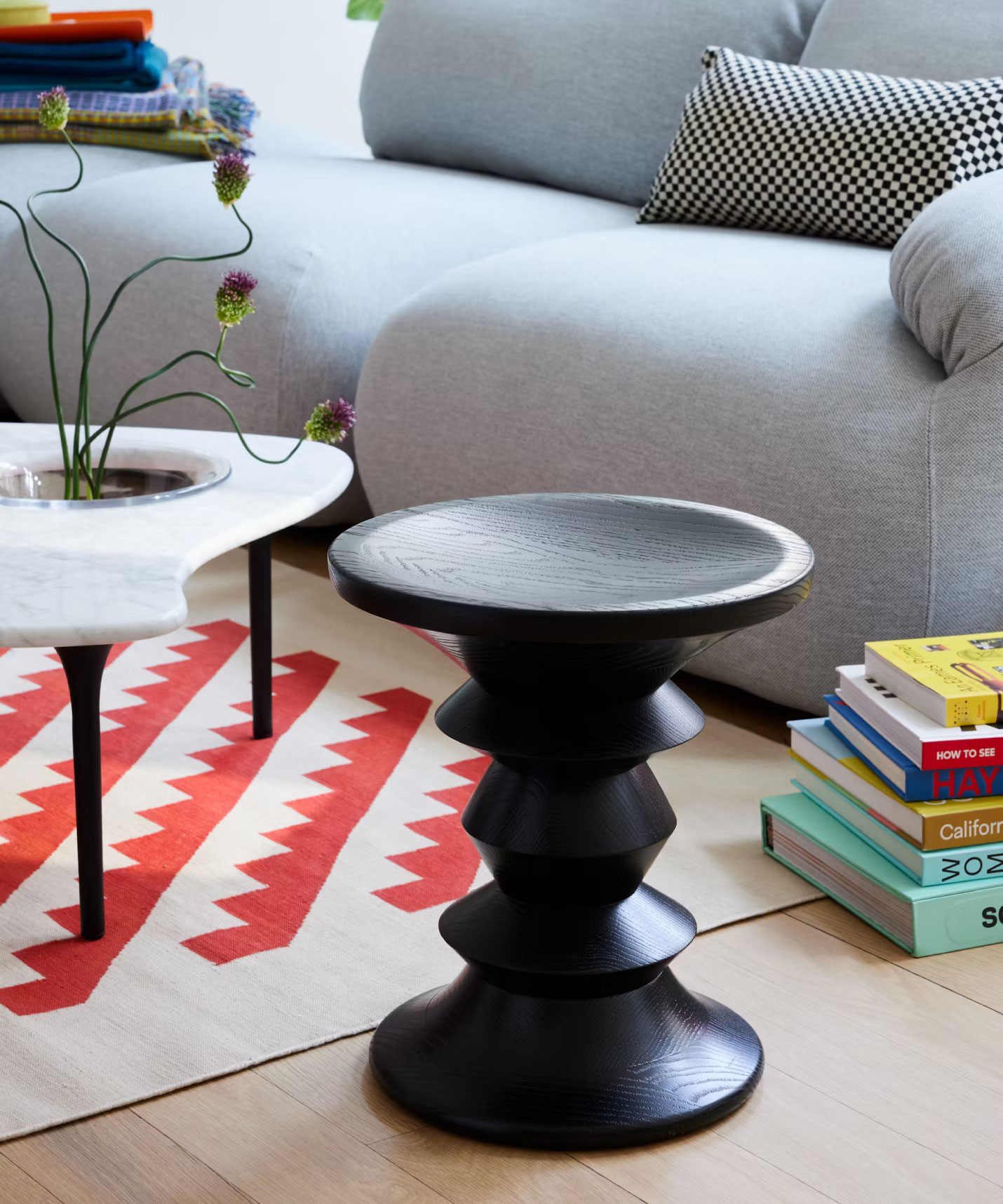 ハーマンミラー（Hermanmiller）イームズターンドスツール（イームズウォールナットスツール）エボニー