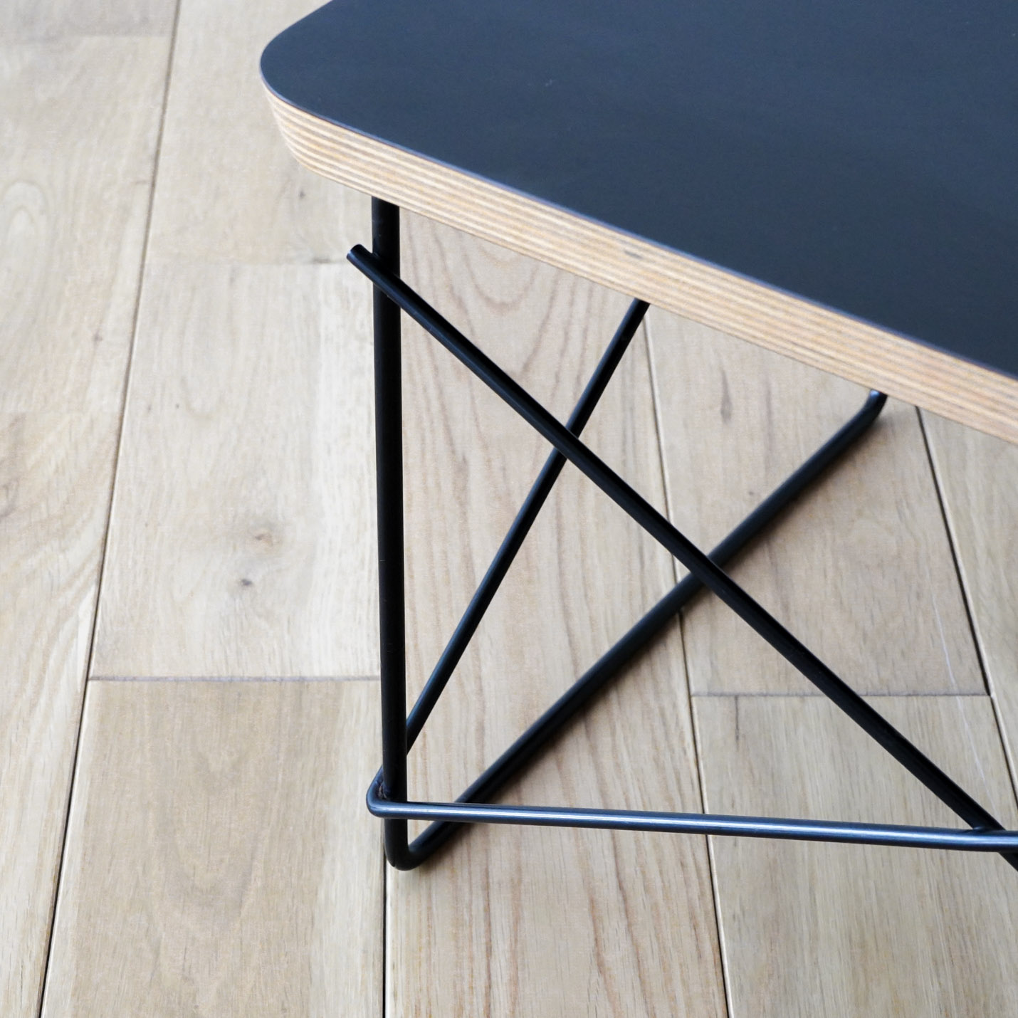 ハーマンミラー（Hermanmiller）イームズLTRT ブラックベース