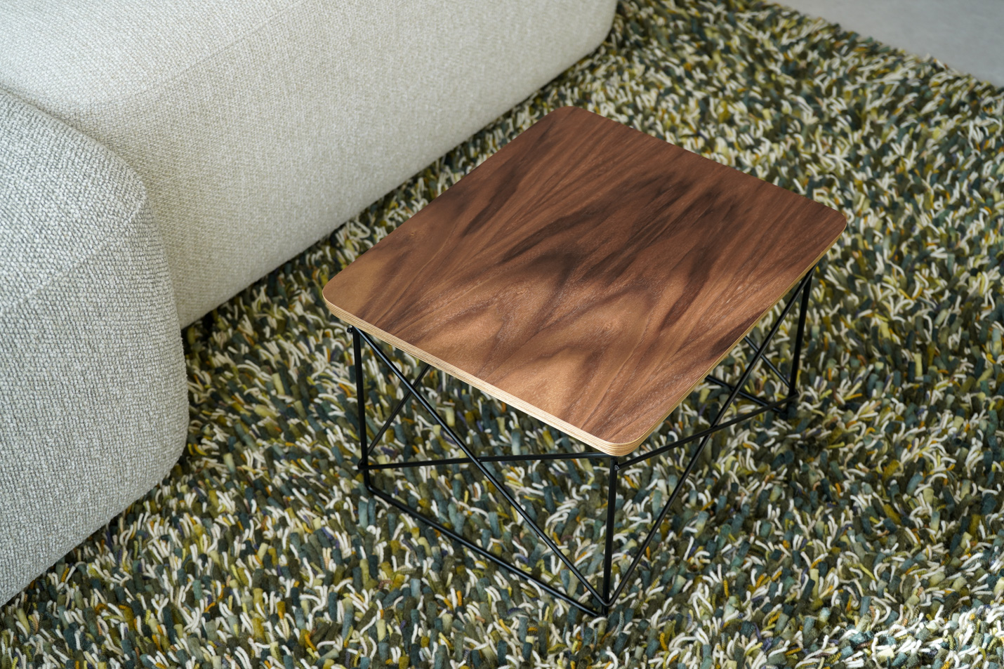 ハーマンミラー（Hermanmiller）イームズLTRT木目販売