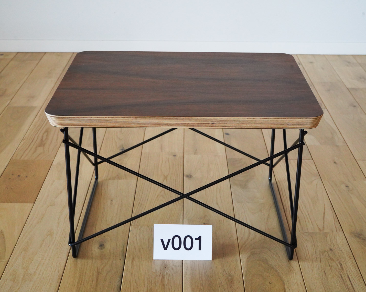 ハーマンミラー（Hermanmiller）イームズLTRTサントスパリサンダーの木目