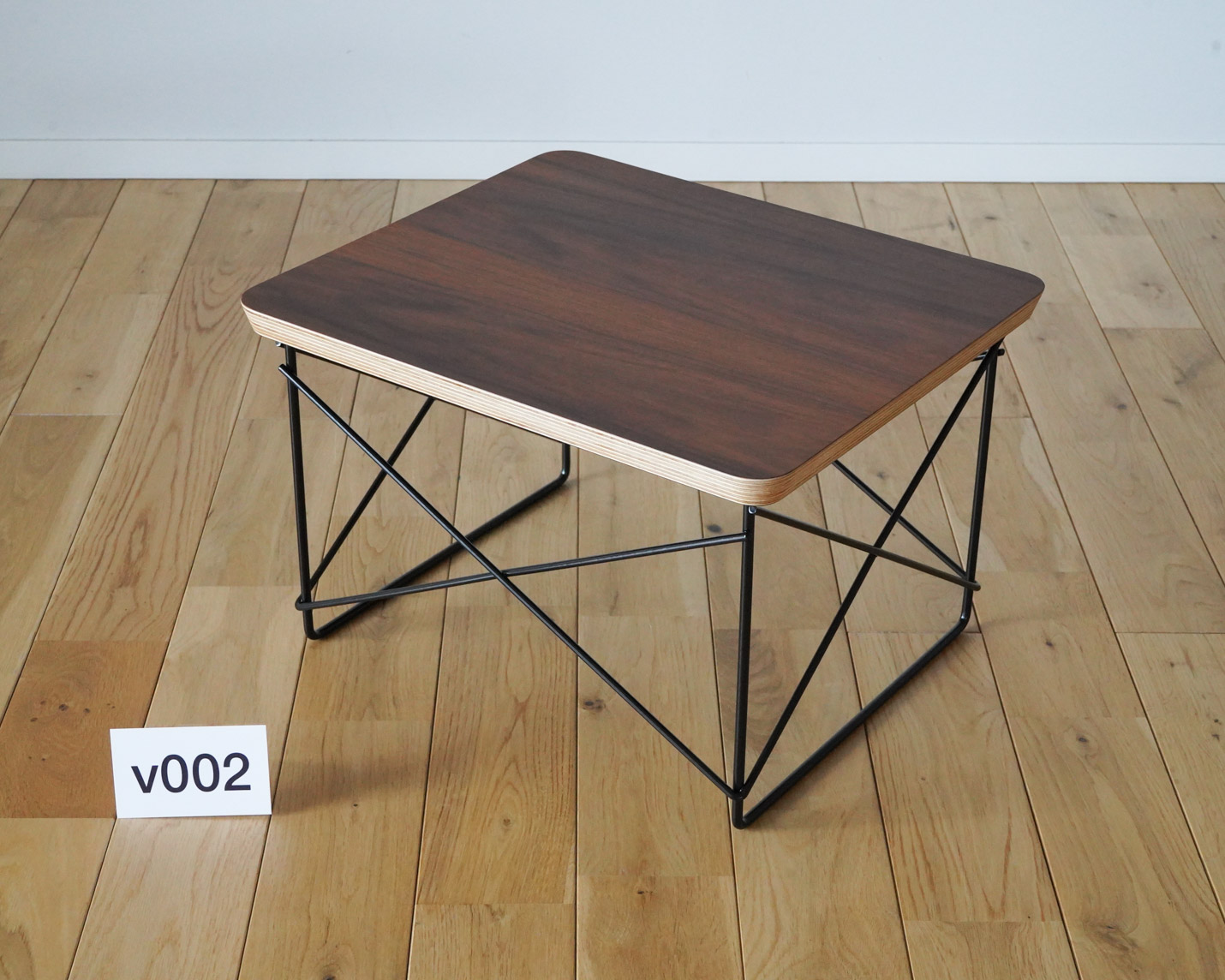 ハーマンミラー（Hermanmiller）イームズLTRTサントスパリサンダーの木目