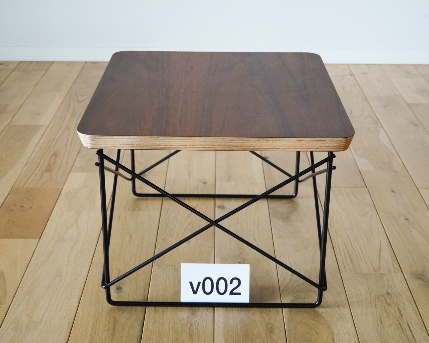 ハーマンミラー（Hermanmiller）イームズLTRTサントスパリサンダーの木目