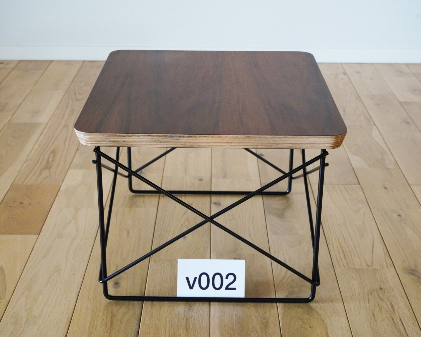 ハーマンミラー（Hermanmiller）イームズLTRTサントスパリサンダーの木目