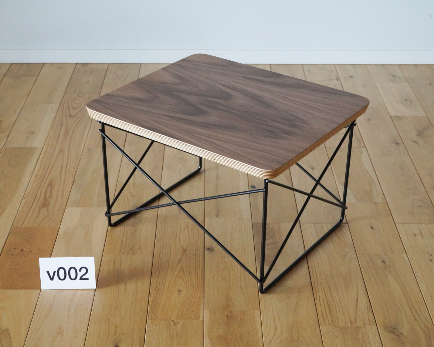 ハーマンミラー（Hermanmiller）イームズLTRTウォールナットの木目