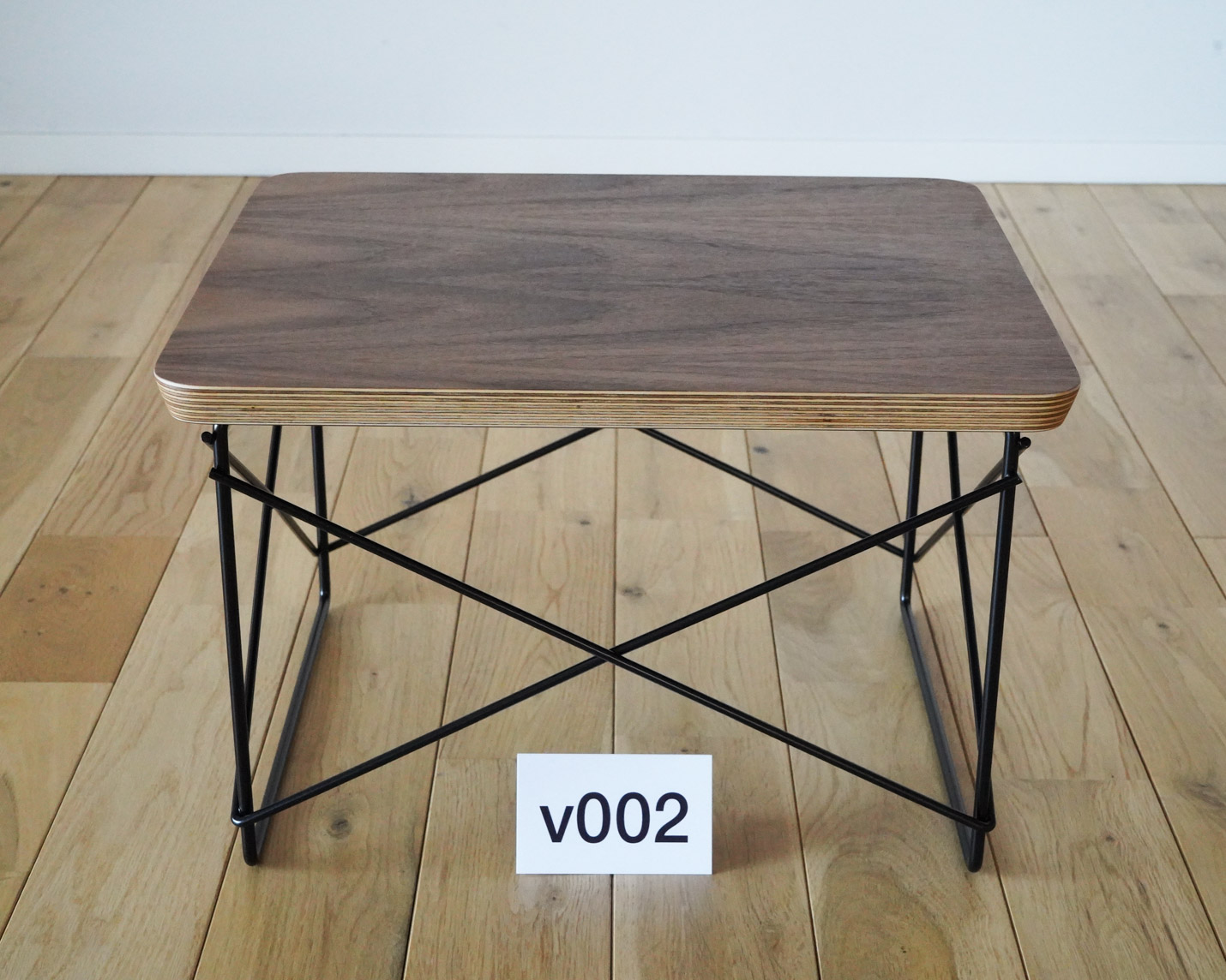 ハーマンミラー（Hermanmiller）イームズLTRTウォールナットの木目