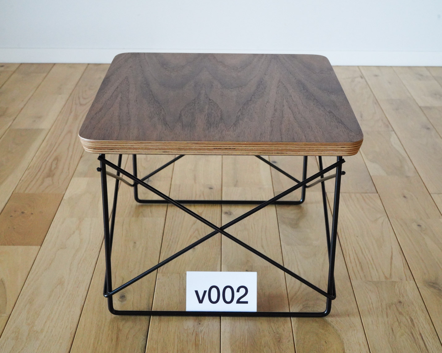 ハーマンミラー（Hermanmiller）イームズLTRTウォールナットの木目