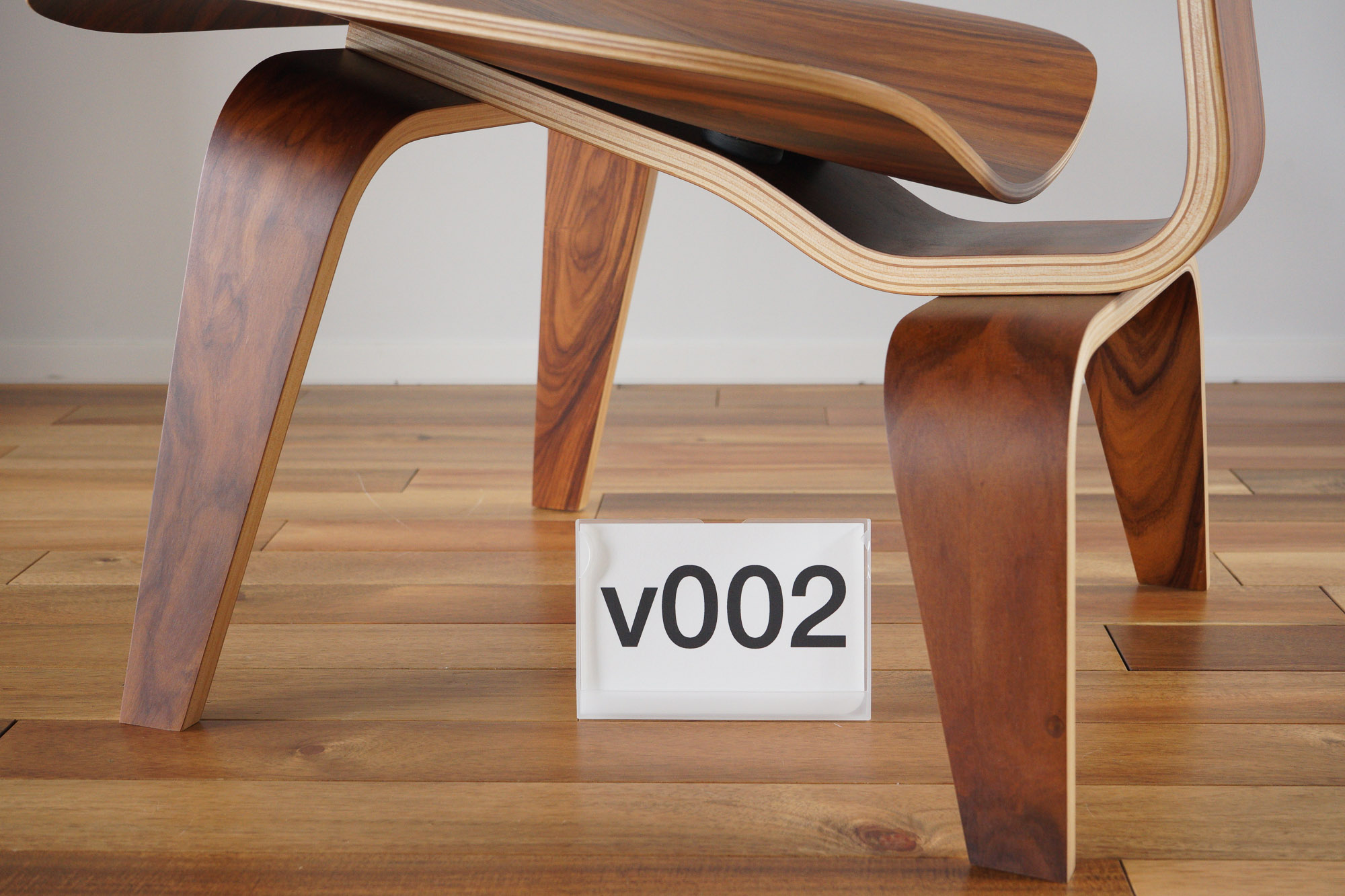 イームズLCWの木目