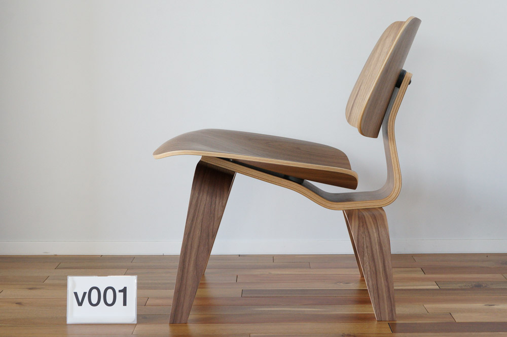 イームズLCWの木目