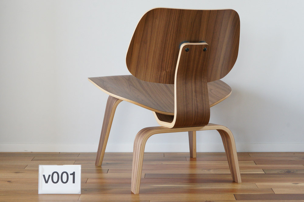 イームズLCWの木目