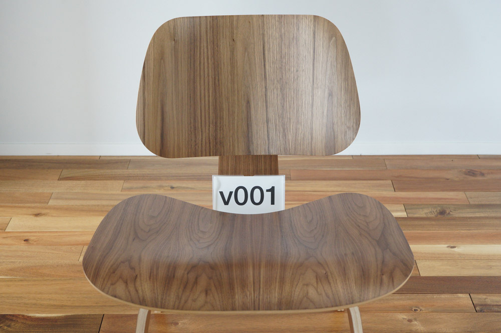 イームズLCWの木目