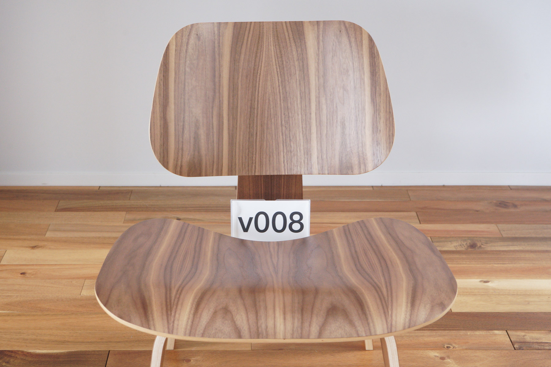 イームズLCWの木目