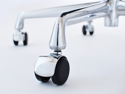 アルミナムのレザー