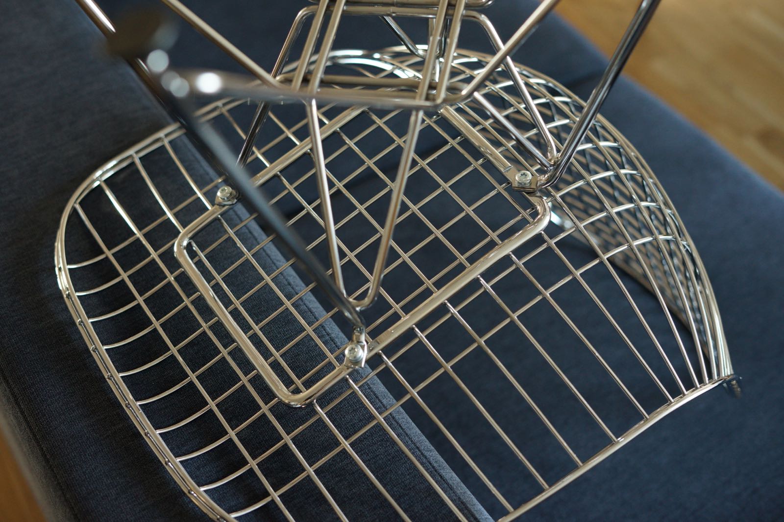 ワイヤーシェルは裏面がとてもシンプル