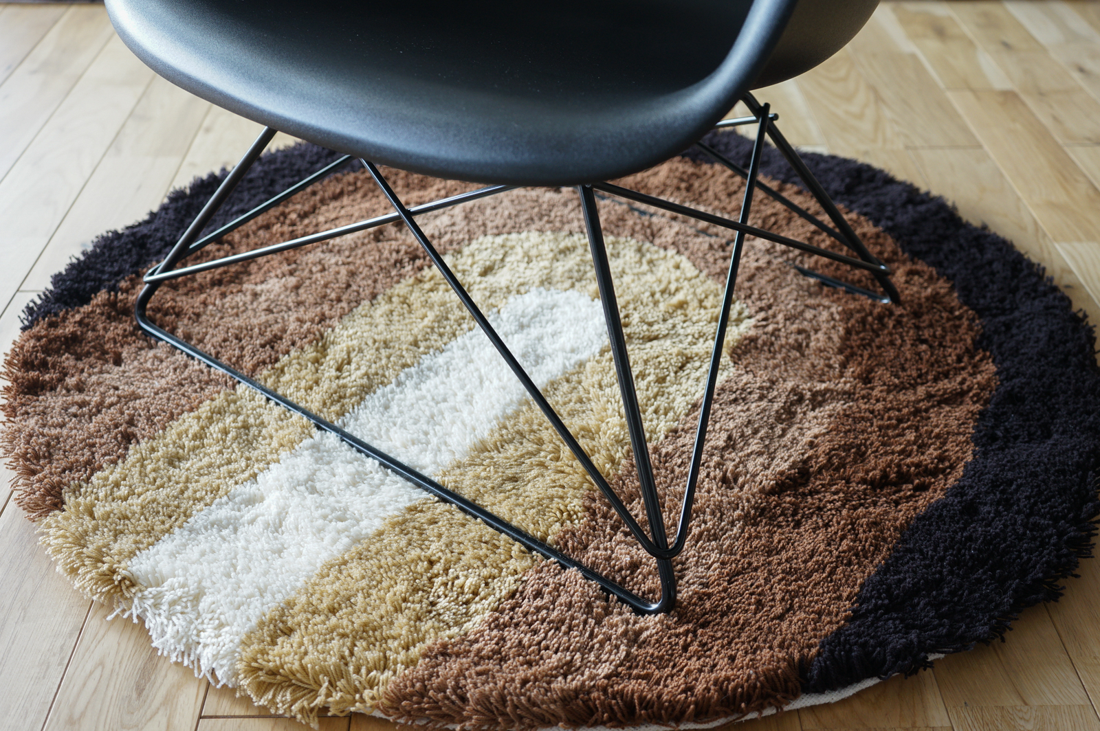 LARにラウンドラグ