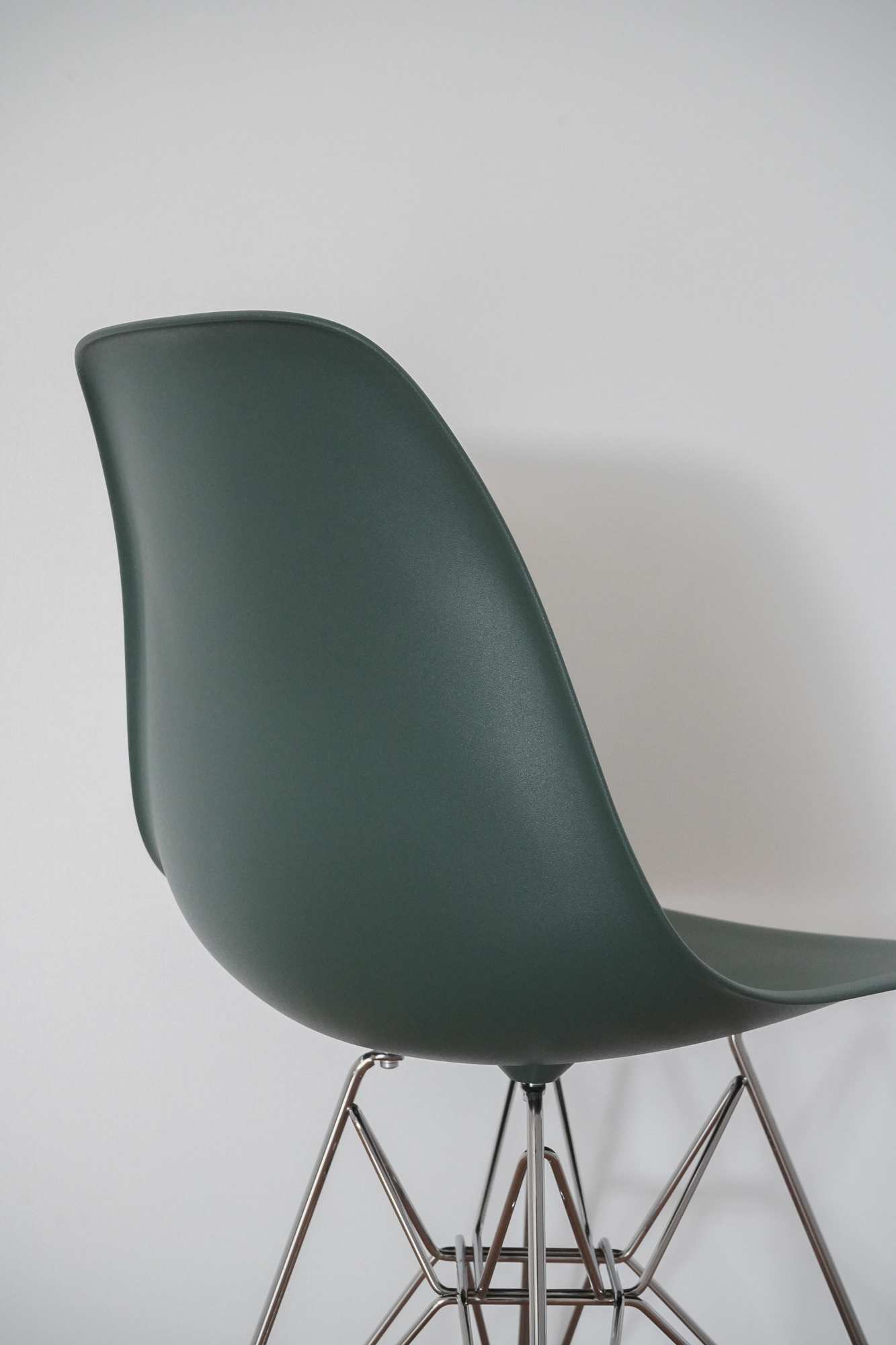 ハーマンミラーイームズシェルチェアエヴァーグリーン