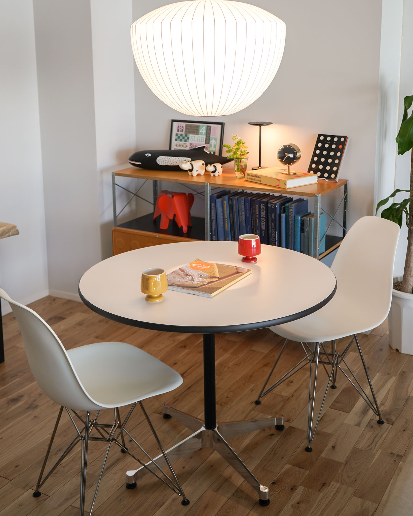 ハーマンミラー(Heramanmiller)イームズシェルチェア75周年記念