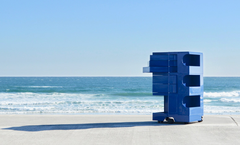 ボビーワゴン オーシャンブルーと海