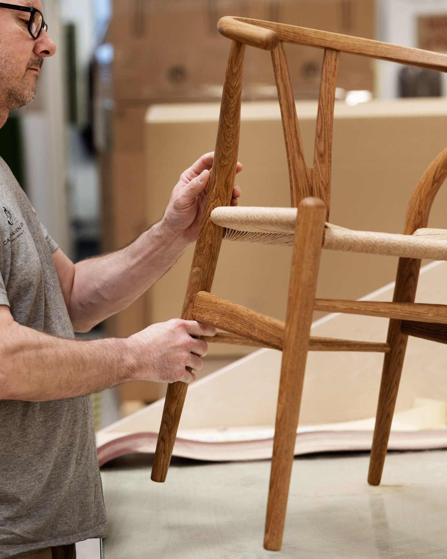 カール・ハンセン&サン(CARL HANSEN & SON)CH24 Yチェアが完成する瞬間