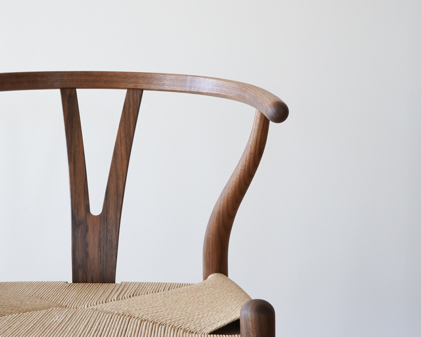 カール・ハンセン&サン(CARL HANSEN & SON)CH24 Yチェアのウォールナット材
