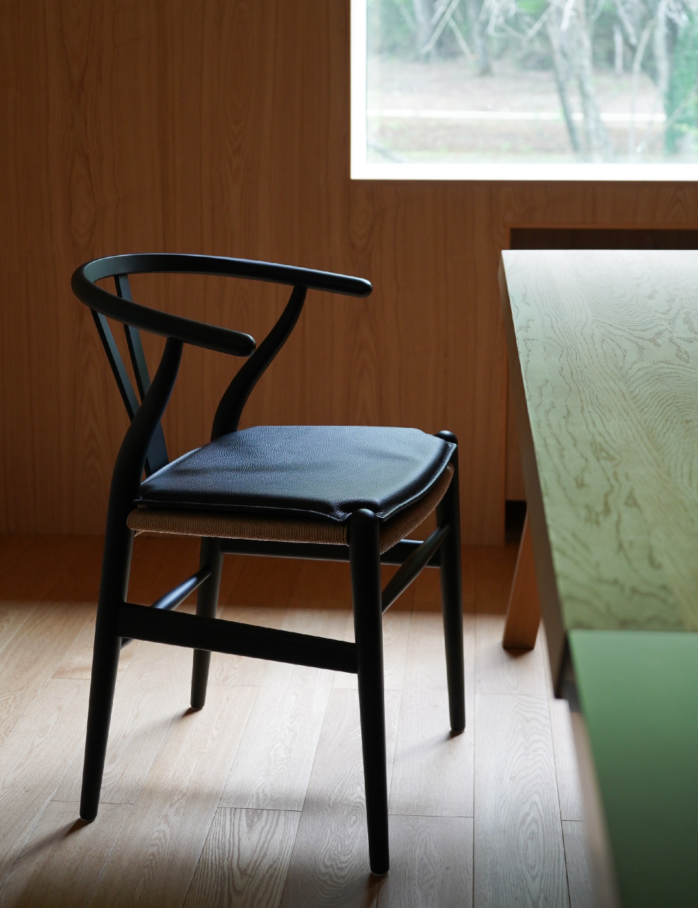 CARL HANSEN & SON（カールハンセン＆サン） CH24（Yチェア）専用本革シートクッション ブラック