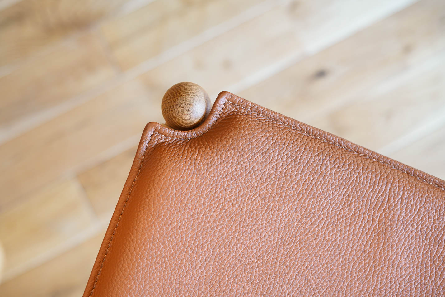 CARL HANSEN & SON（カールハンセン＆サン） CH24（Yチェア）専用本革シートクッション ブラウン3