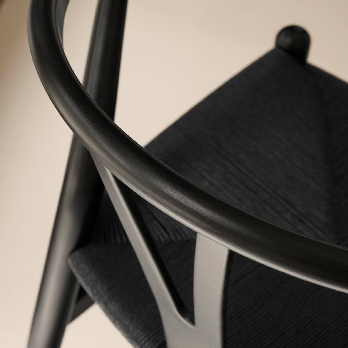 CH24 Yチェア ユーカリブラック