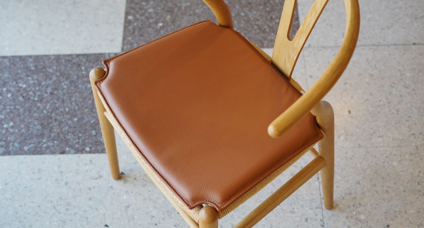 カール・ハンセン&サン(CARL HANSEN & SON)公式レザーシートクッション