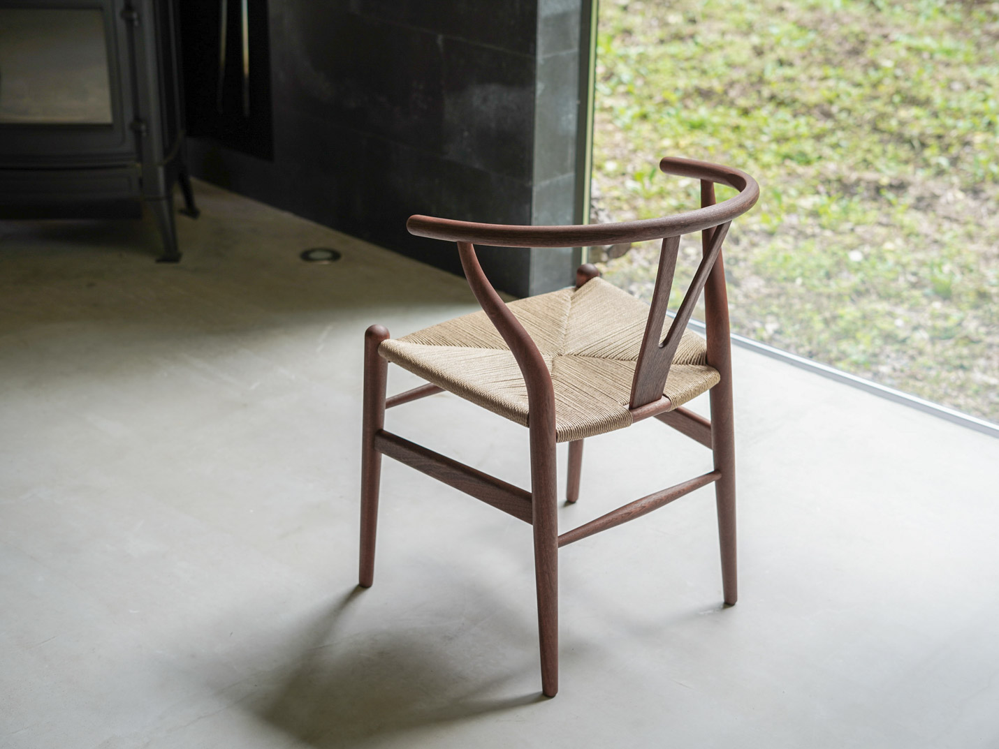 カール・ハンセン＆サン（CARL HANSEN & SON）Yチェア CH24 ウォールナット×オイルフィニッシュ