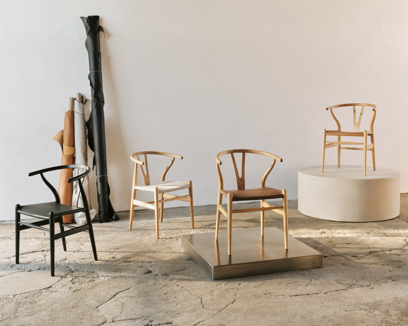 カール・ハンセン&サン(CARL HANSEN & SON)A REIMAGINED ICON-CH24P WISHBONE CHAIR Yチェアレザーシート