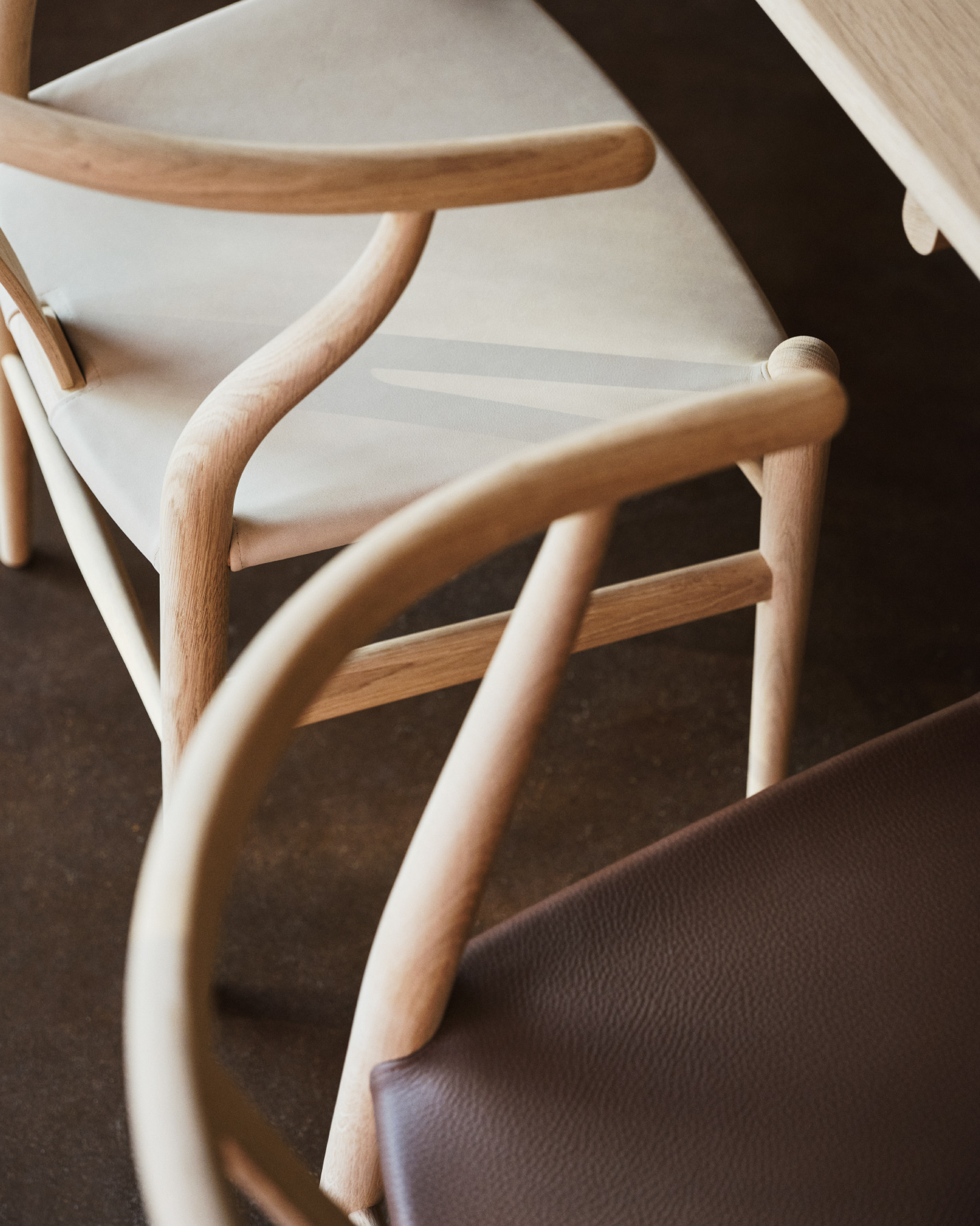 カール・ハンセン&サン(CARL HANSEN & SON) CH24P Yチェア(レザーシート:ブラウン) オーク ソープフィニッシュ