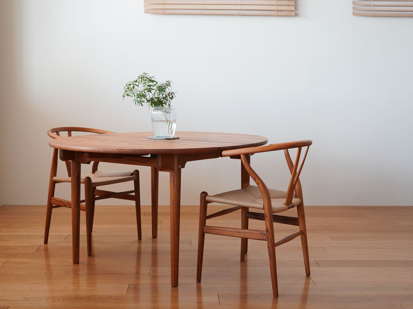 CARL HANSEN & SON （カールハンセン＆サン） CH337 ダイニングテーブル