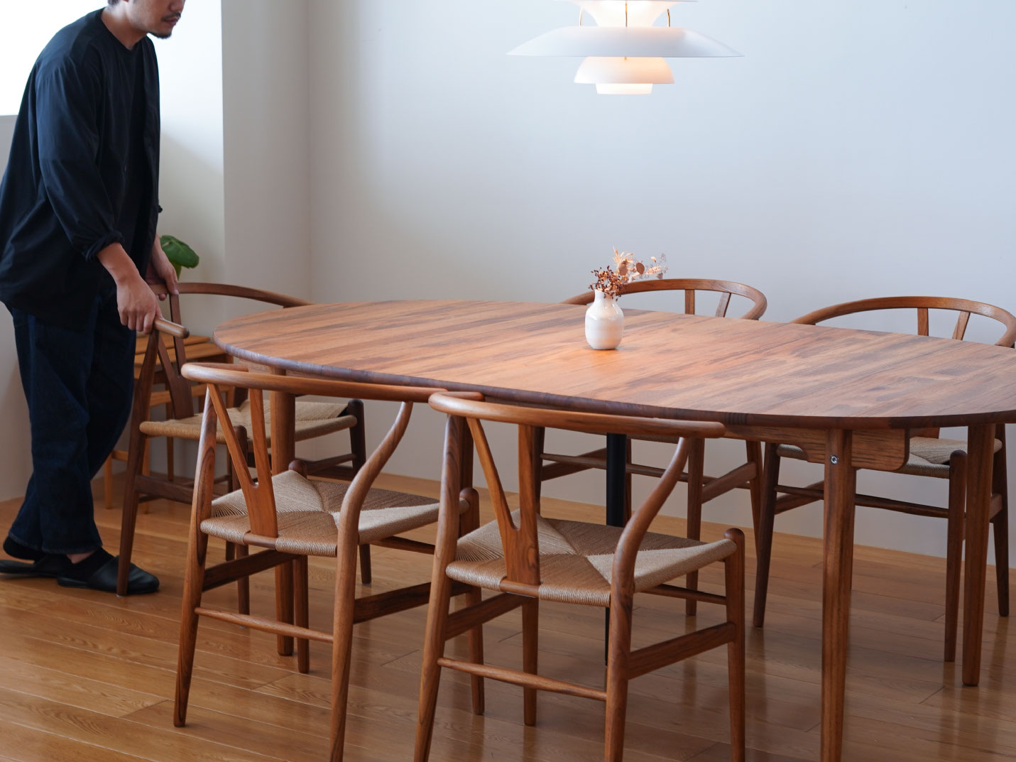 CARL HANSEN & SON （カールハンセン＆サン） CH337 ダイニングテーブル