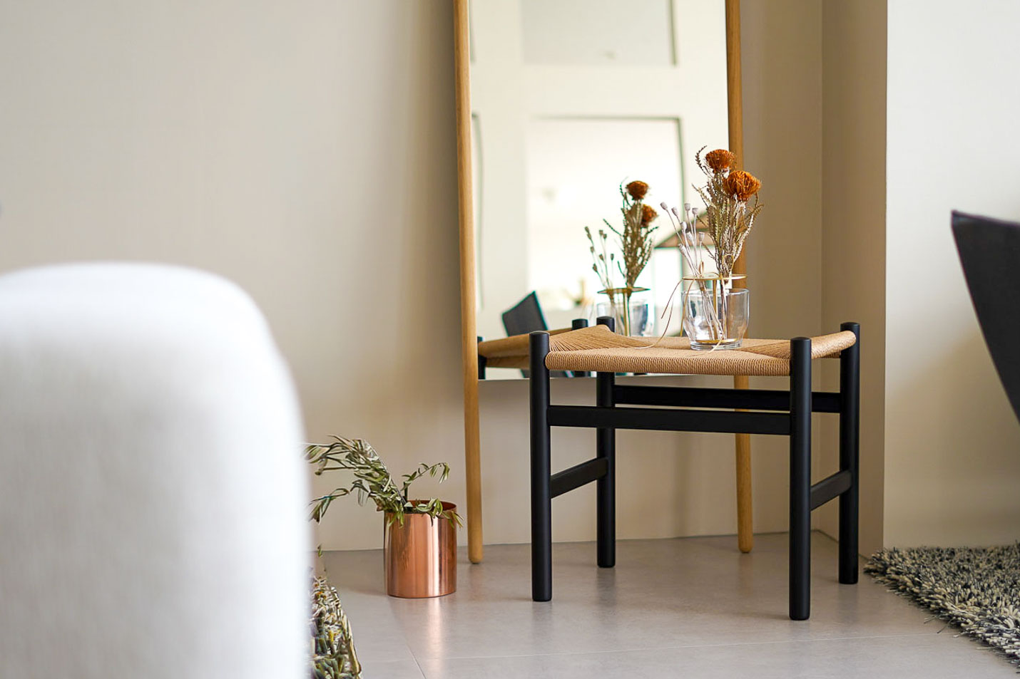 カール・ハンセン&サン(CARL HANSEN & SON) CH53 フットスツール ビーチ ソフトブラック インテリアのアクセントに