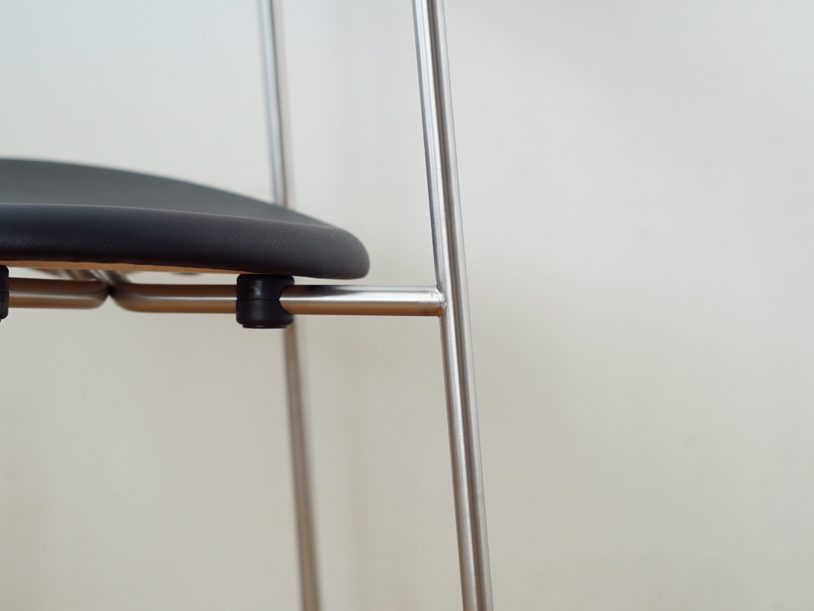 CARL HANSEN & SON （カールハンセン＆サン） CH88P オーク/ソープ仕上げ ステンレス脚