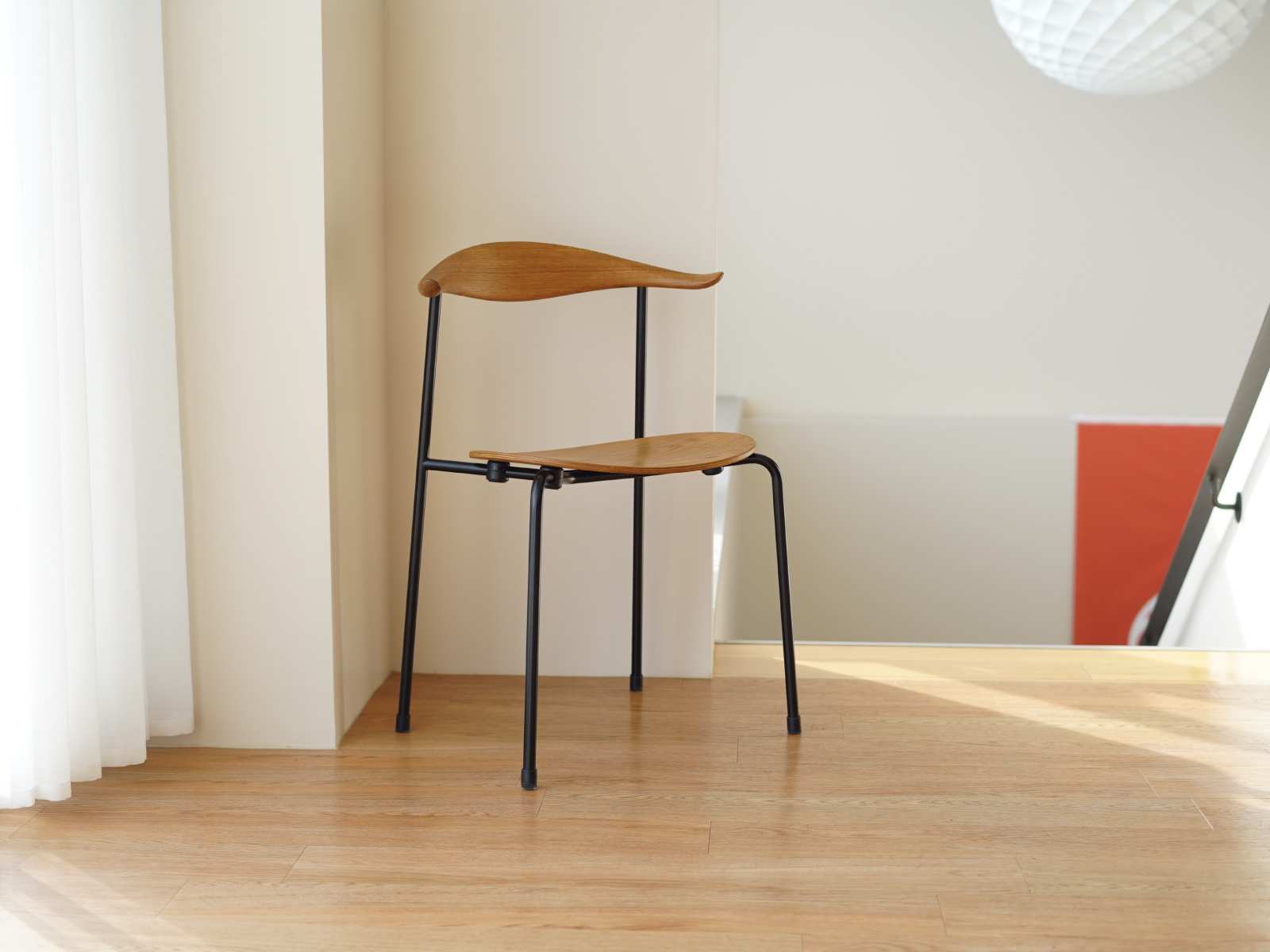 CARL HANSEN & SON （カールハンセン＆サン） ch88t オーク/オイル仕上げ ブラック脚