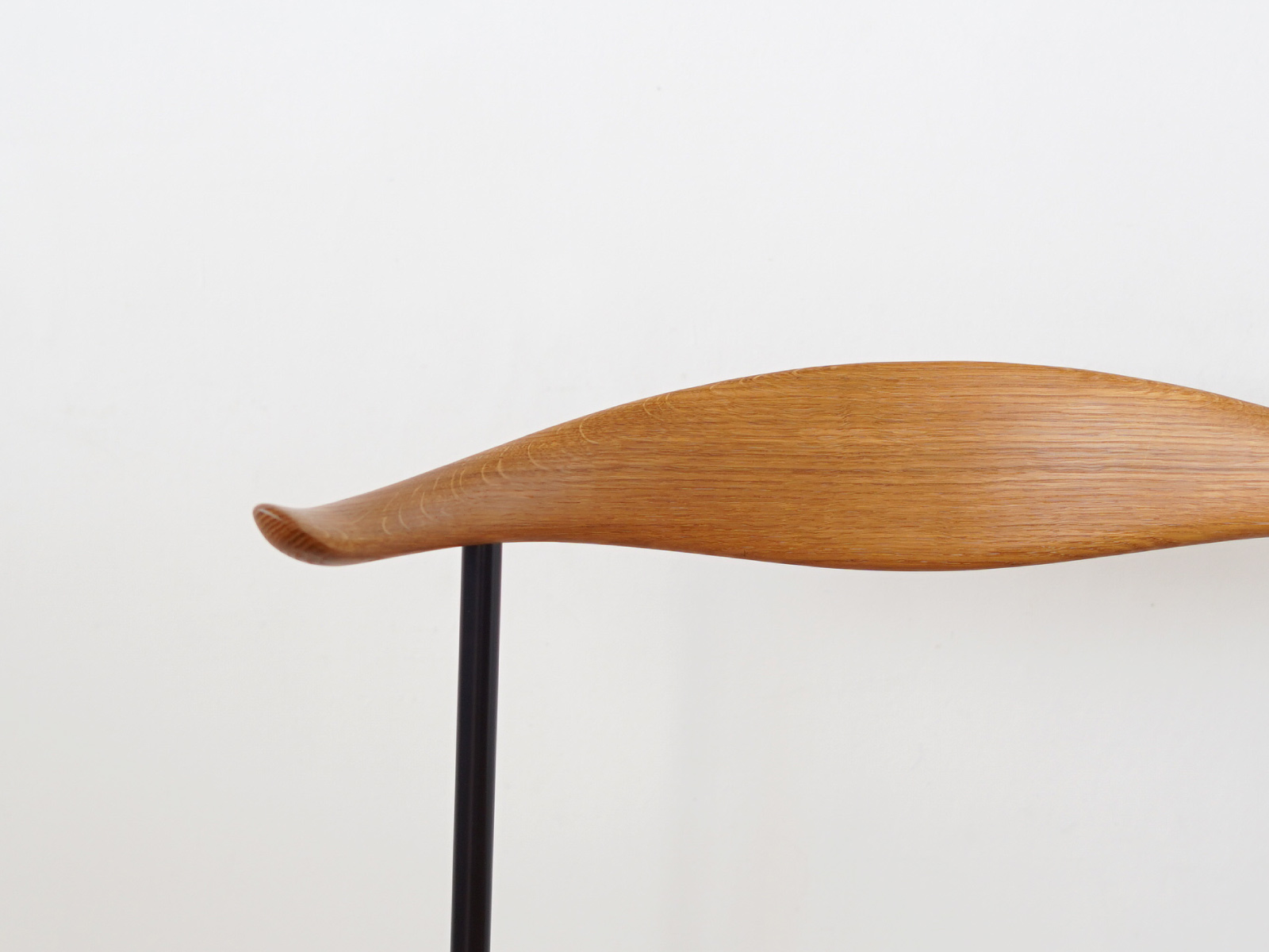 CARL HANSEN & SON （カールハンセン＆サン） ch88t オーク/オイル仕上げ ブラック脚