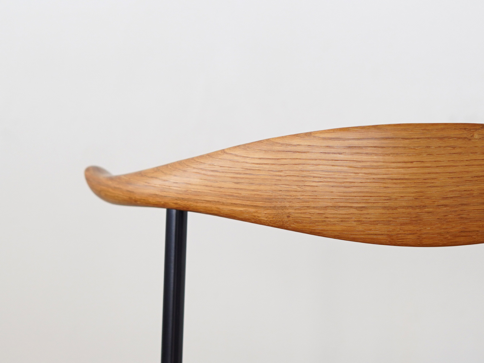 CARL HANSEN & SON （カールハンセン＆サン） CH88P オーク/ソープ仕上げ ステンレス脚