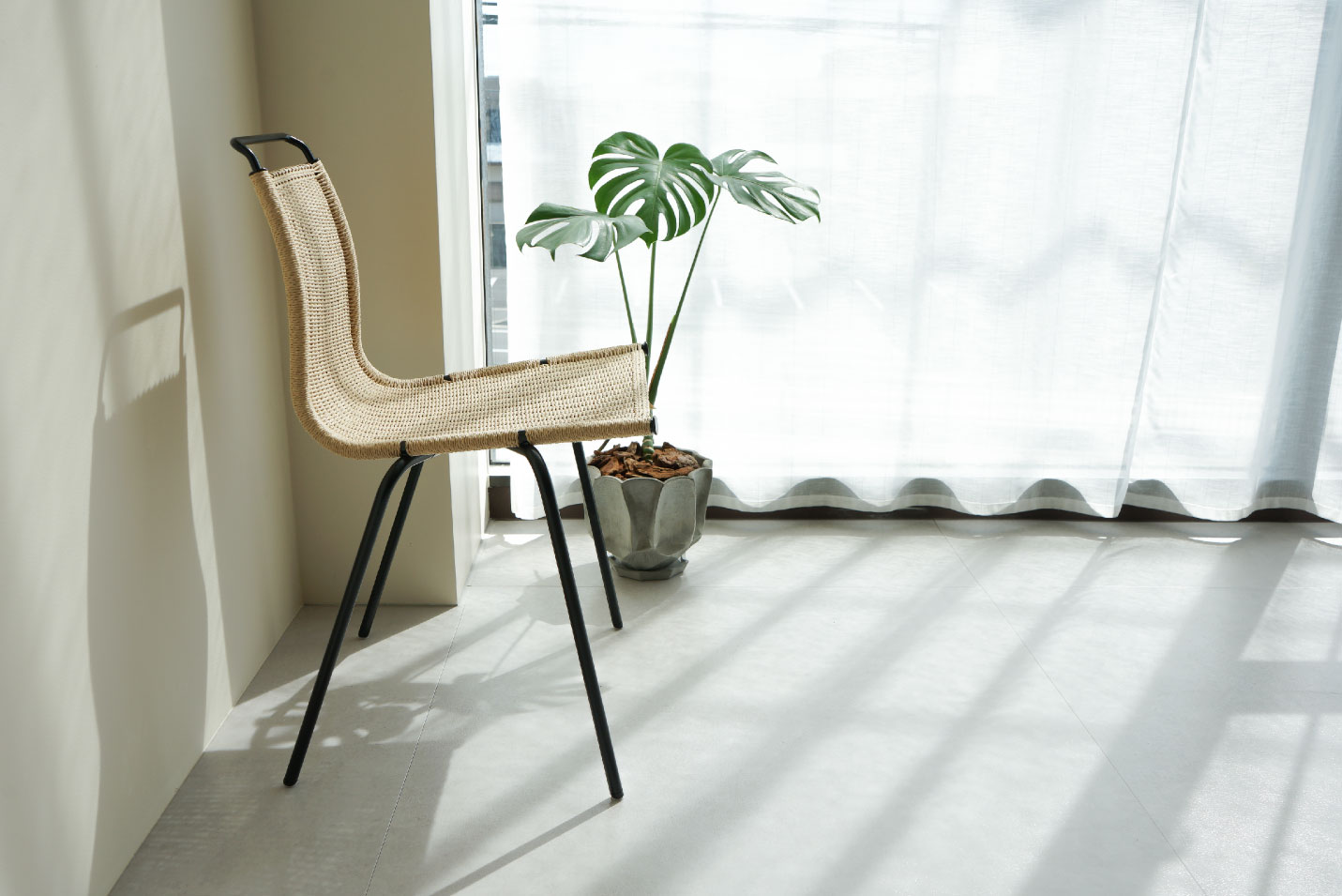 PK１ブラックフレーム ナチュラルペーパーコード CARL HANSEN & SON（カール・ハンセン＆サン）