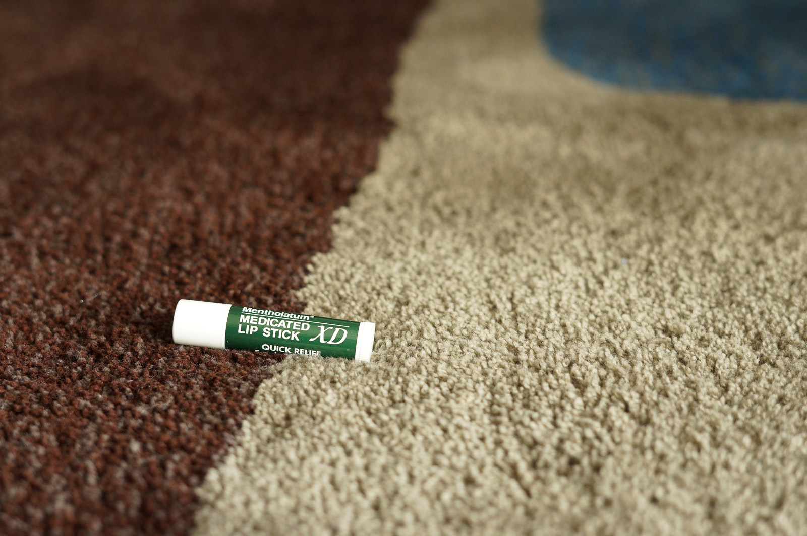 毛足15ミリのセミシャギーラグ